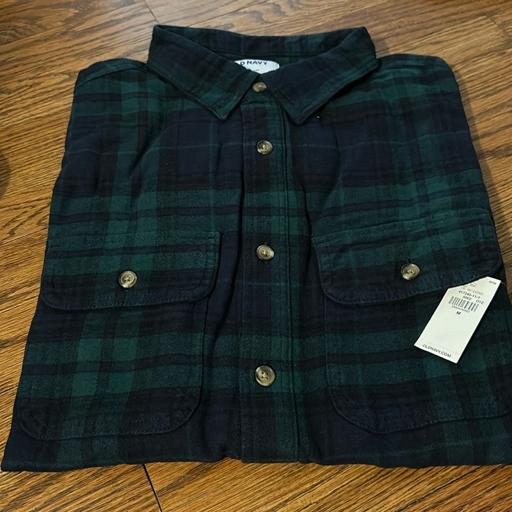 I have 2 Old navy flannel new with tags and bag. M